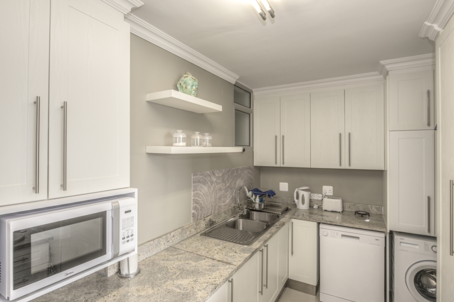 To Let 2 Bedroom Property for Rent in Summerstrand Eastern Cape